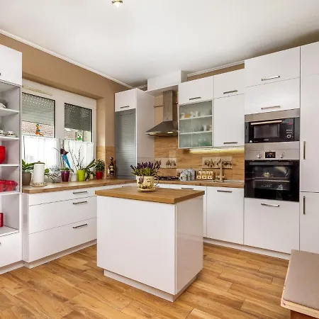 Colore By Interhome Balatonmariafurdo