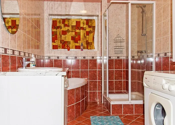 Colore By Interhome *